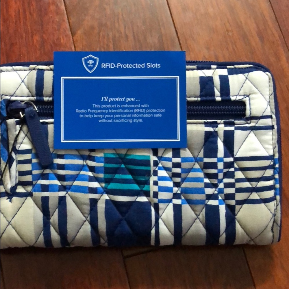Wallet - Picture 5 of 6